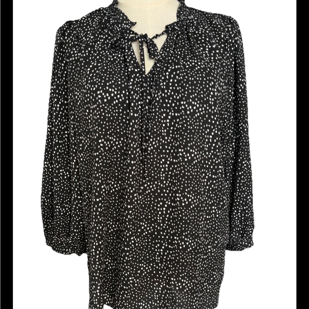 Vince Camuto Black Polka Dot Bell Sleeve Twist Front Top Blouse medium